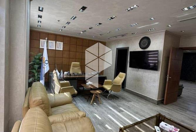 8225106 - Property Image 2