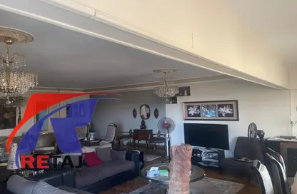 Apartment - 3 Bedrooms - 2 Bathrooms for sale in Anwar Al Mufti St. - 1st Zone - Nasr City - Cairo