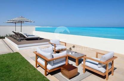 Villa - 3 Bedrooms - 3 Bathrooms for sale in Ramla Lakeside - Qesm Ad Dabaah - North Coast