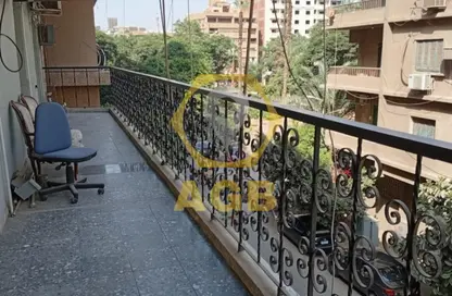شقة - 3 غرف نوم - 2 حمامات للبيع في شارع ابو المحاسن الشاذلي - العجوزة - الجيزة