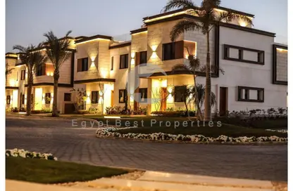 Twin House - 4 Bedrooms - 3 Bathrooms for sale in Azzar - 5th Settlement Compounds - The 5th Settlement - New Cairo City - Cairo