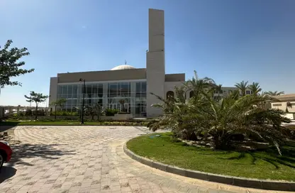 Apartment - 2 Bedrooms - 2 Bathrooms for sale in Village West - Sheikh Zayed Compounds - Sheikh Zayed City - Giza