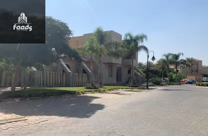 Villa - 4 Bedrooms - 5 Bathrooms for sale in Moon Valley - South Investors Area - New Cairo City - Cairo