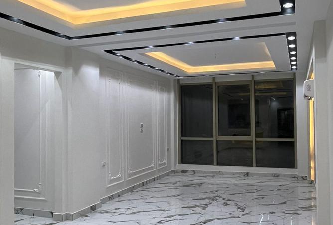 8401870 - Property Main Image