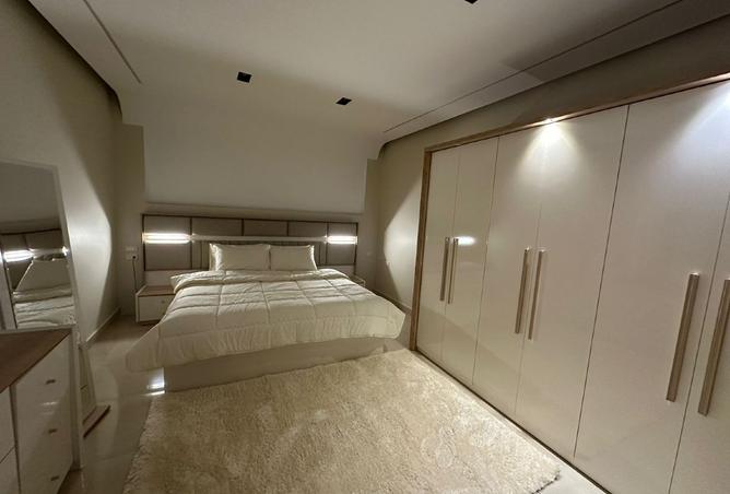 8035304 - Property Image 3