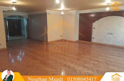 Apartment - 3 Bedrooms - 2 Bathrooms for sale in Tout Ankh Amoun St. - Smouha - Hay Sharq - Alexandria