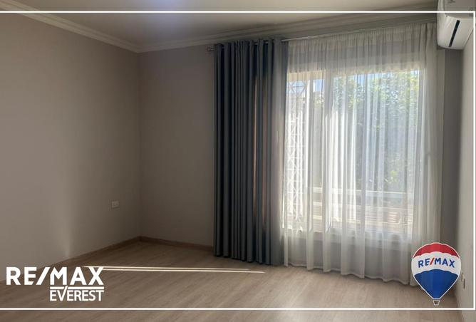 8120951 - Property Image 3