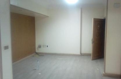 Apartment - 3 Bedrooms - 2 Bathrooms for sale in Moez Al Dawla St. - 6th Zone - Nasr City - Cairo