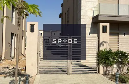 Townhouse - 3 Bedrooms - 4 Bathrooms for sale in La Vista City - New Capital Compounds - New Capital City - Cairo
