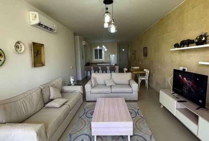 8087369 - Property Image 2