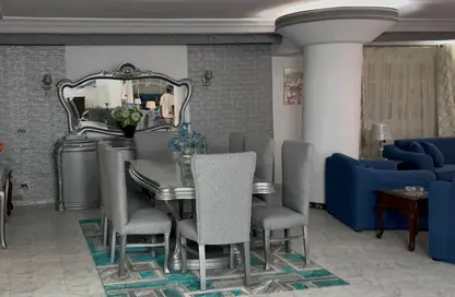 Apartment - 4 Bedrooms - 2 Bathrooms for sale in Mohammed Al Maqref St. - 6th Zone - Nasr City - Cairo