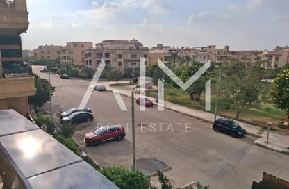 شقة - 3 غرف نوم - 2 حمامات للبيع في شارع الشيماء - المنطقة و - حى جنوب الاكايمية - مدينة القاهرة الجديدة - القاهرة