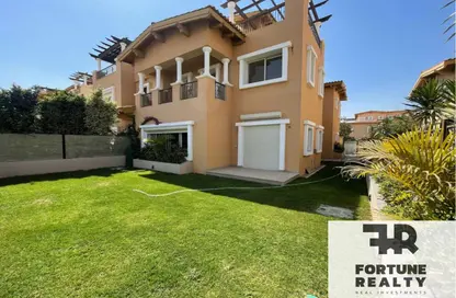 Twin House - 6 Bedrooms - 6 Bathrooms for rent in Hyde Park - New Cairo City - Cairo