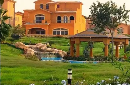 Townhouse - 5 Bedrooms - 5 Bathrooms for sale in Dyar Park - Ext North Inves Area - New Cairo City - Cairo