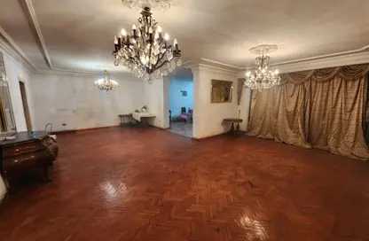 Villa - 7+ Bedrooms - 7+ Bathrooms for sale in Al Montaza St. - El Hegaz Square - El Nozha - Cairo