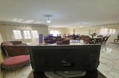 Apartment - 3 Bedrooms - 1 Bathroom for rent in Omar Khorshid St. - El Banafseg 10 - El Banafseg - New Cairo City - Cairo