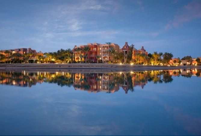 8402806 - Property Image 2