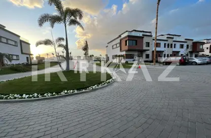Townhouse - 3 Bedrooms - 3 Bathrooms for sale in Azzar 2 - 5th Settlement Compounds - The 5th Settlement - New Cairo City - Cairo