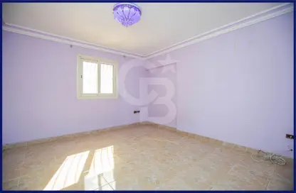 Apartment - 3 Bedrooms - 2 Bathrooms for sale in Zaki Ragab St. - Smouha - Hay Sharq - Alexandria
