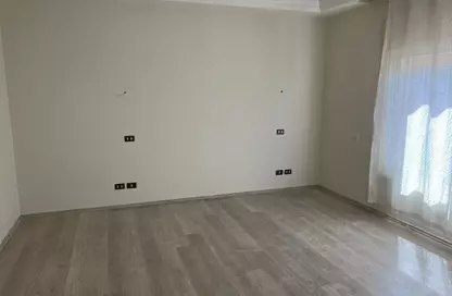 شقة - 3 غرف نوم - 3 حمامات للايجار في نيو جيزة - طريق مصر اسكندرية الصحراوي - مدينة 6 أكتوبر - الجيزة