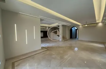 منزل مزدوج - 5 غرف نوم - 4 حمامات للايجار في ميفيدا - كمبوندات التجمع الخامس - التجمع الخامس - مدينة القاهرة الجديدة - القاهرة