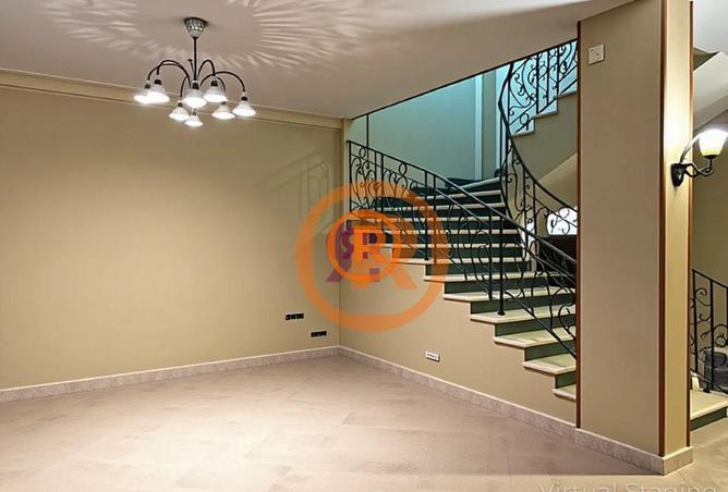 8552045 - Property Image 2