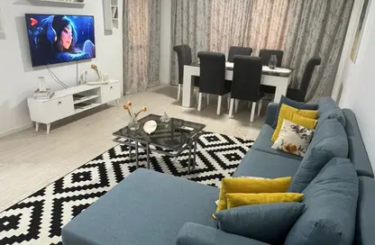 شقة - 3 غرف نوم - 2 حمامات للايجار في دار مصر - المرحلة 2 - الحي الثاني عشر - الشيخ زايد - الجيزة