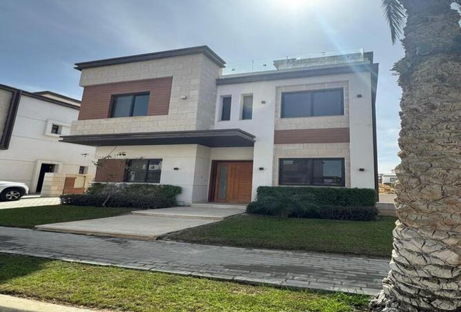 8032636 - Property Image 2