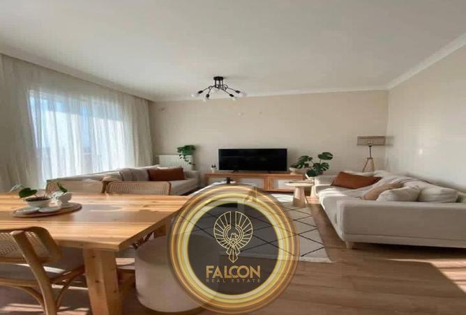 8325900 - Property Image 2