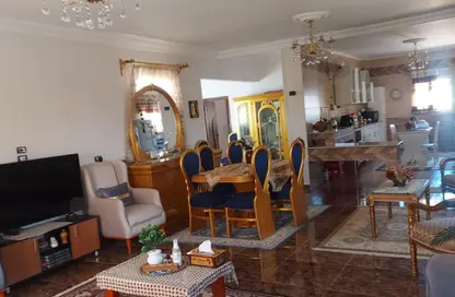 شقة - 3 غرف نوم - 1 حمام للبيع في طريق بلبيس - خط 10 - الحي الثالث - مدينة العبور - القليوبية