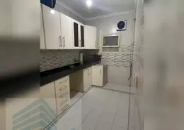 شقة - 3 غرف نوم - 2 حمامات للايجار في شارع عمر لطفى-ميدان محطة الرمل - محطة الرمل - حي وسط - الاسكندرية