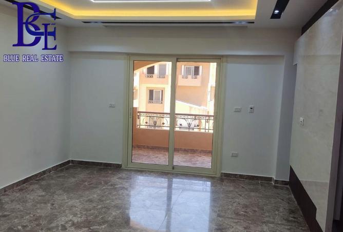 8081971 - Property Image 2