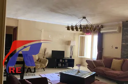 Apartment - 3 Bedrooms - 2 Bathrooms for sale in Al Sayeda Khadija St. - Al Hadiqah Al Dawliyah - 7th District - Nasr City - Cairo