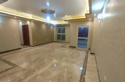 Apartment - 3 Bedrooms - 3 Bathrooms for rent in Zahraa El Maadi - Hay El Maadi - Cairo