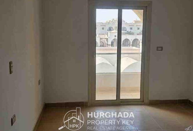 8497640 - Property Image 2