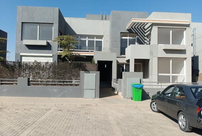 8327365 - Property Main Image