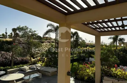 Villa - 4 Bedrooms - 5 Bathrooms for sale in Village West - Sheikh Zayed Compounds - Sheikh Zayed City - Giza