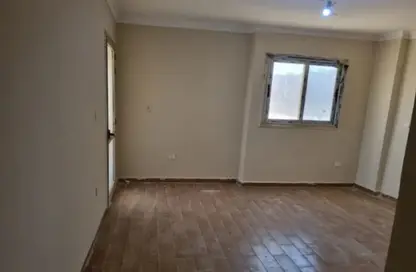 Apartment - 3 Bedrooms - 2 Bathrooms for sale in El Koronfel - The 5th Settlement - New Cairo City - Cairo Apartment - 3 Bedrooms - 2 Bathrooms for sale in El Koronfel - The 5th Settlement - New Cairo City - Cairo