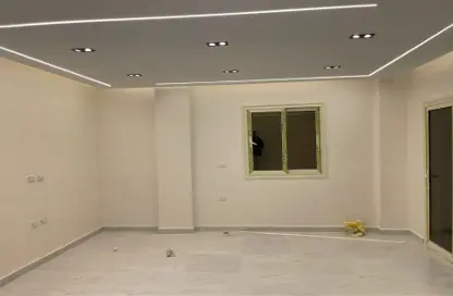 Apartment - 4 Bedrooms - 2 Bathrooms for sale in Al Hosary - 6 October City - Giza
