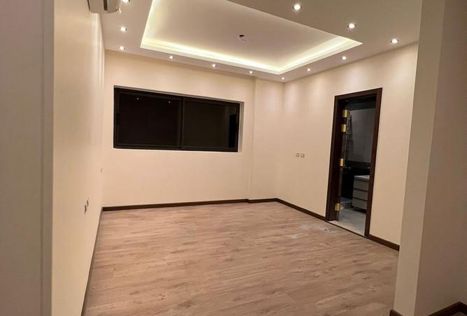 8246253 - Property Image 3