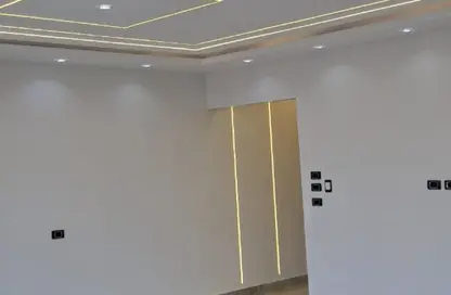 Apartment - 3 Bedrooms - 3 Bathrooms for sale in Nasr City - Cairo