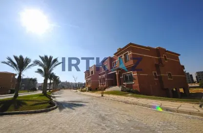 منزل مزدوج - 6 غرف نوم - 6 حمامات للبيع في قطامية جاردنز - كمبوندات القطامية - القطامية - مدينة القاهرة الجديدة - القاهرة