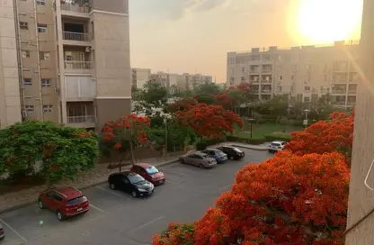 Apartment - 2 Bedrooms - 2 Bathrooms for sale in Madinaty - Cairo
