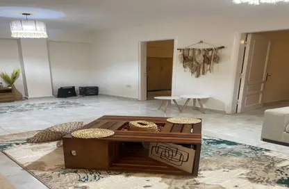 شقة - 2 غرف نوم - 1 حمام للايجار في المنطقة أ - حى جنوب الاكايمية - مدينة القاهرة الجديدة - القاهرة