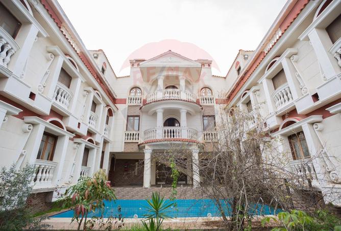 8370911 - Property Image 2