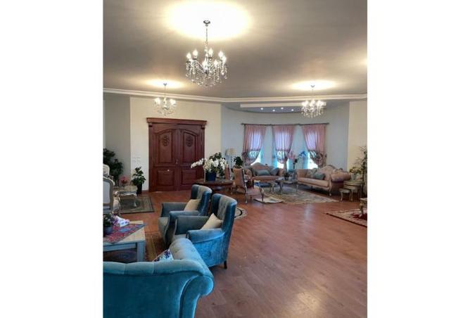 8253308 - Property Image 2