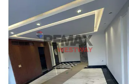 Penthouse - 3 Bedrooms - 3 Bathrooms for sale in October Plaza - 6 October Compounds - 6 October City - Giza Penthouse - 3 Bedrooms - 3 Bathrooms for sale in October Plaza - 6 October Compounds - 6 October City - Giza