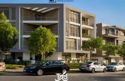 Apartment - 4 Bedrooms - 2 Bathrooms for sale in Taj City - 5th Settlement Compounds - The 5th Settlement - New Cairo City - Cairo