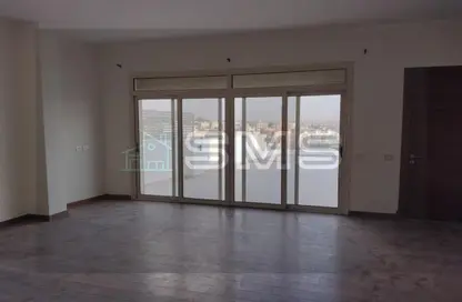 شقة - 6 غرف نوم - 6 حمامات للايجار في غرب الجولف - كمبوندات القطامية - القطامية - مدينة القاهرة الجديدة - القاهرة