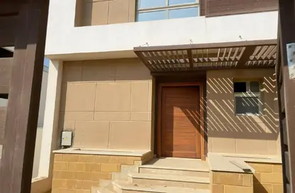 منزل مزدوج - 5 غرف نوم - 5 حمامات للبيع في كمبوند اب فيل - طريق مصر اسكندرية الصحراوي - مدينة 6 أكتوبر - الجيزة